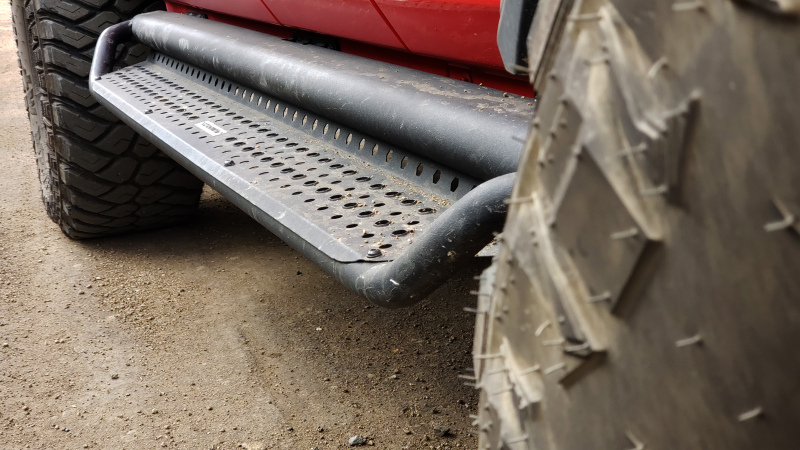 Toyota Tundra Side Steps - Go Rhino - Dominator Xtreme D1 - Black - `22-`24